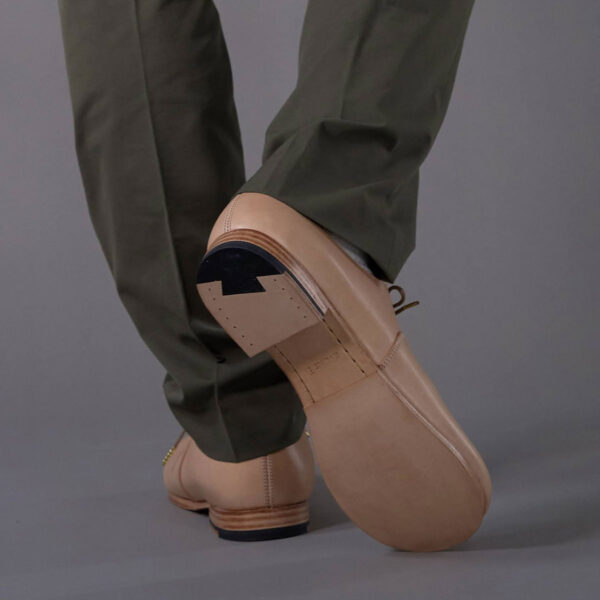 デコ ナチュラル オイルドヌメ モデル着用