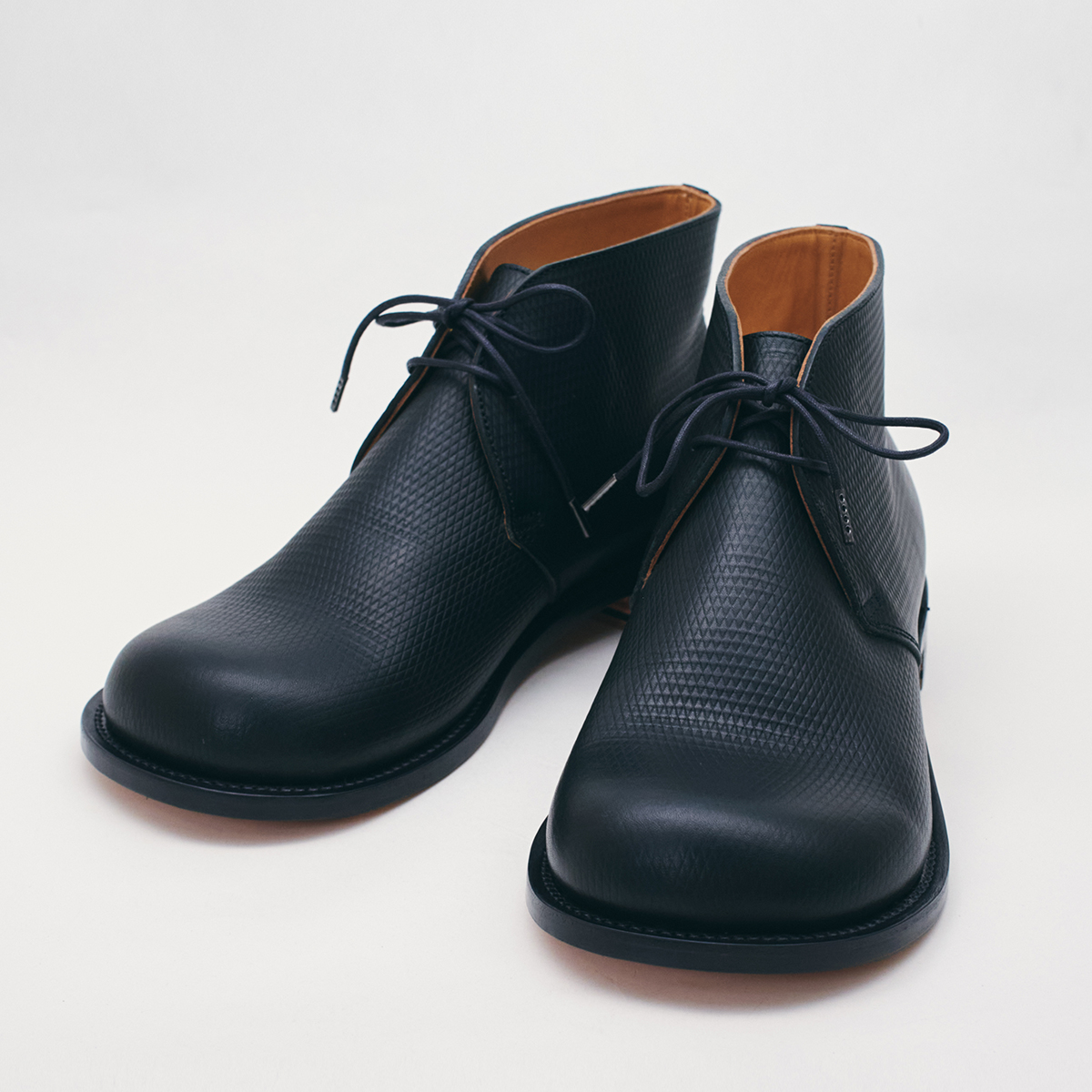 デコ カジュアル ブラック 商品写真