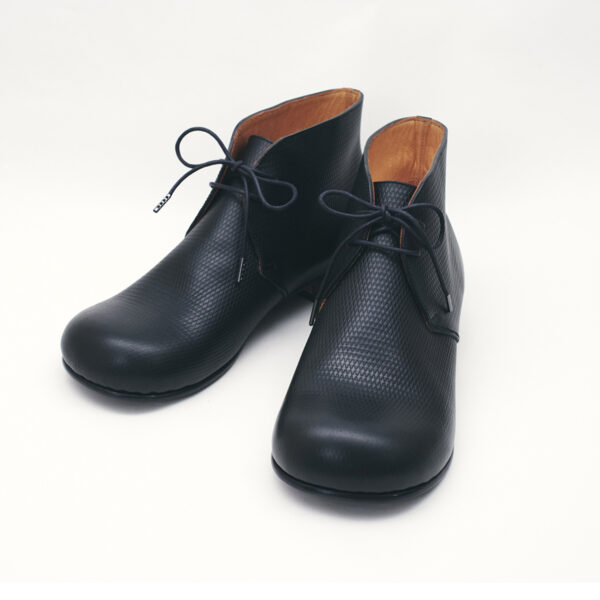 チャッカブーツデコ マッケイ製法タイプ ブラック 商品写真