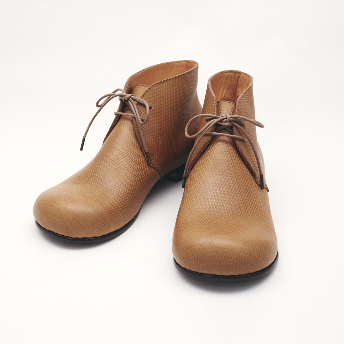 VIBRAM ハーフラバー オプション。滑り止めと耐久性の向上。